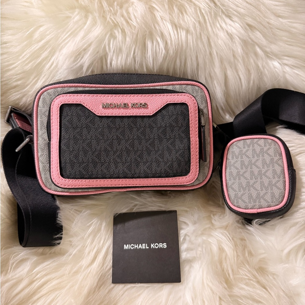 Michael Kors Black and Pink Shoulder Bag Set